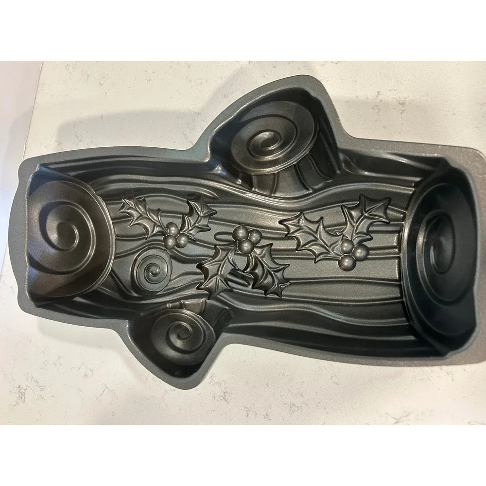 Nordic Ware Yule Log Pan Cast Aluminum Buche de Noel Cake Mold Silver 9 Cup USA